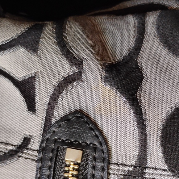 Coach F23940 Gray & Black | Like new - Picture 7 of 8